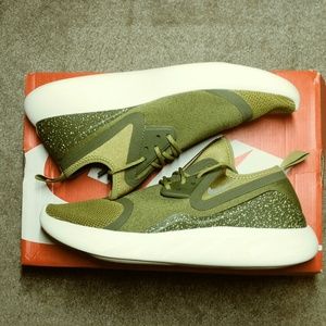 Nike Lunarcharge Essential